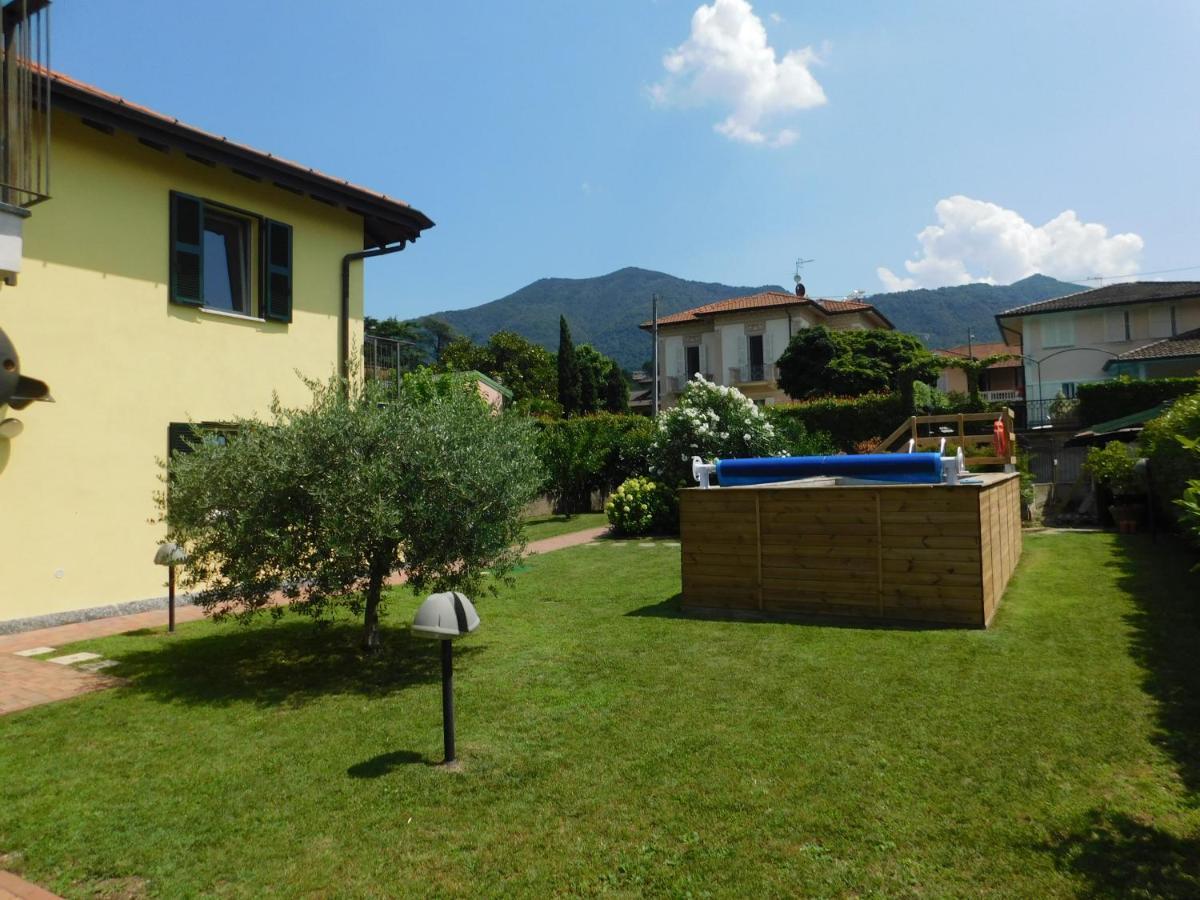 Villa Haus Am See à Porto Valtravaglia Extérieur photo